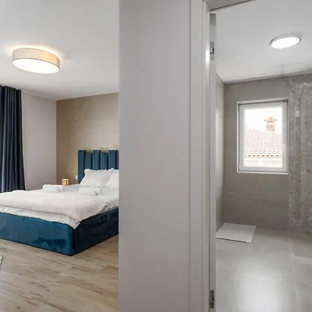 Vila Paris Vrsar Exterior photo